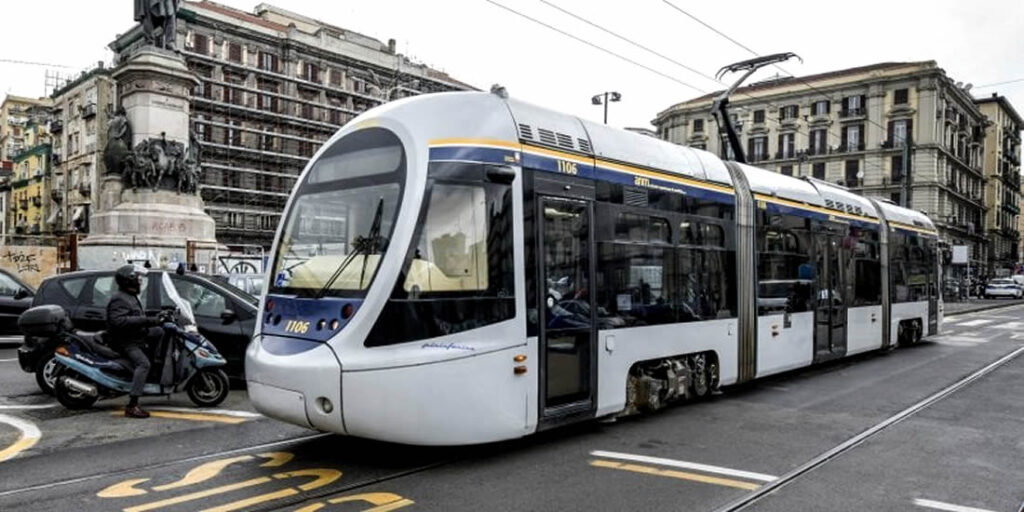 Tranvía de Nápoles